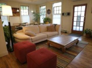 11 Blackstone St APT 3, Cambridge, MA 02139