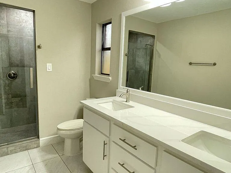 1477 Hampton Rd — Photo 3