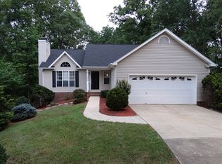 4239 Huntmeadow Dr, Charlotte, NC 28269