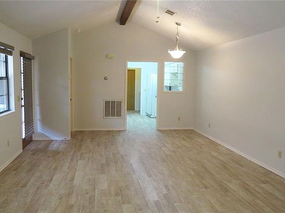 5th image of 2107 Joy St