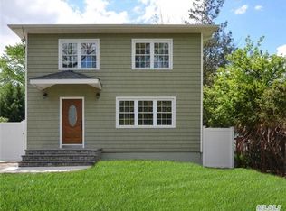 202 Manhattan Ave, West Babylon, NY 11704