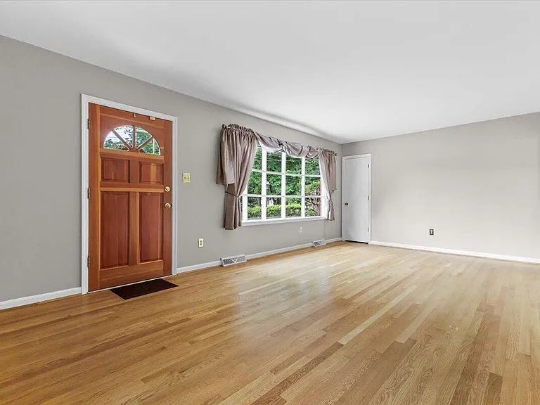6743 Jasmine Cir — Photo 16