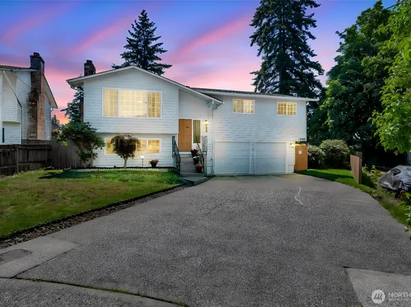 18925 49th Place W, Lynnwood, WA 98036
