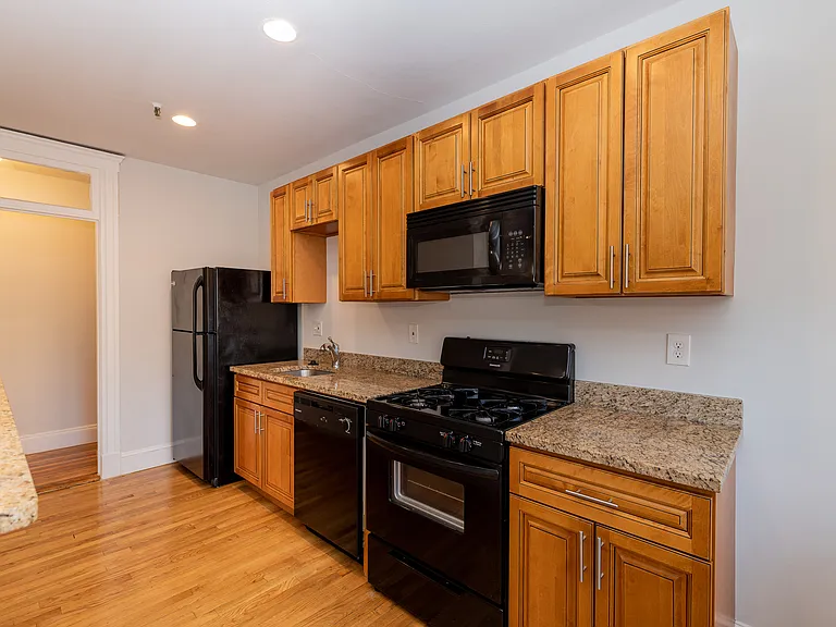 288 Chestnut Hill Ave #6 — Photo 1