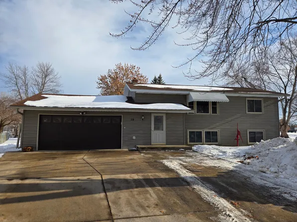 29 Ben Nevis Ln, Waite Park, MN 56387