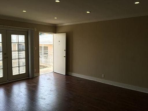 2nd image of 407 Union Dr APT 4