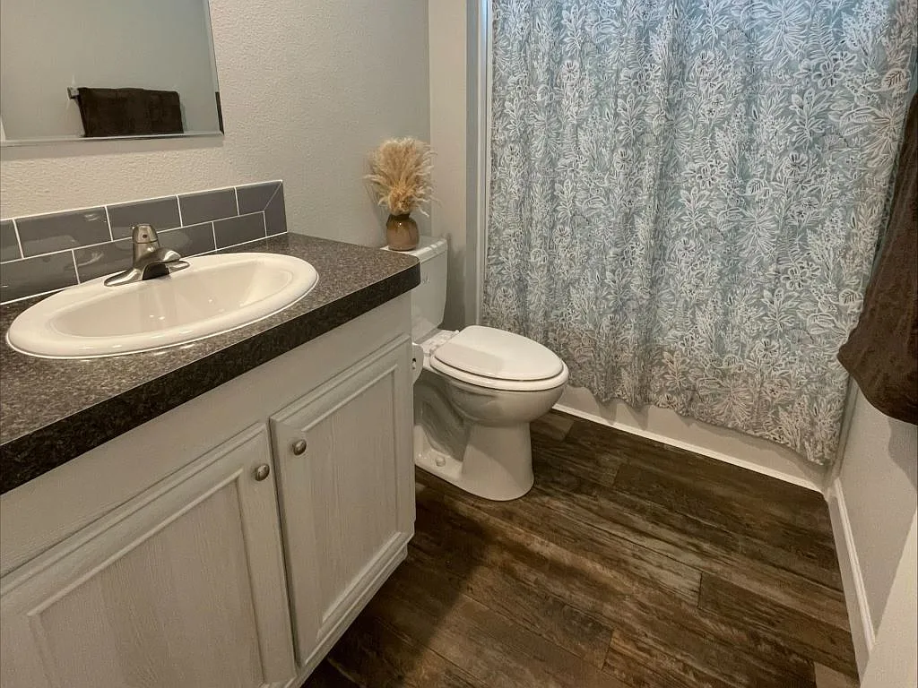 3 bed, 2.0 bath, 1146 sqft, $1,649 — Photo 4