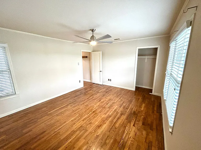 110 El Monte Blvd — Photo 8
