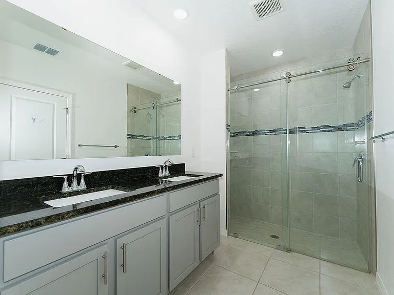 138 SW Carter Ave — Photo 44