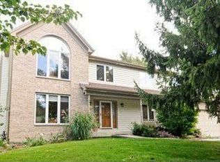 1100 Erica Dr, Wauconda, IL