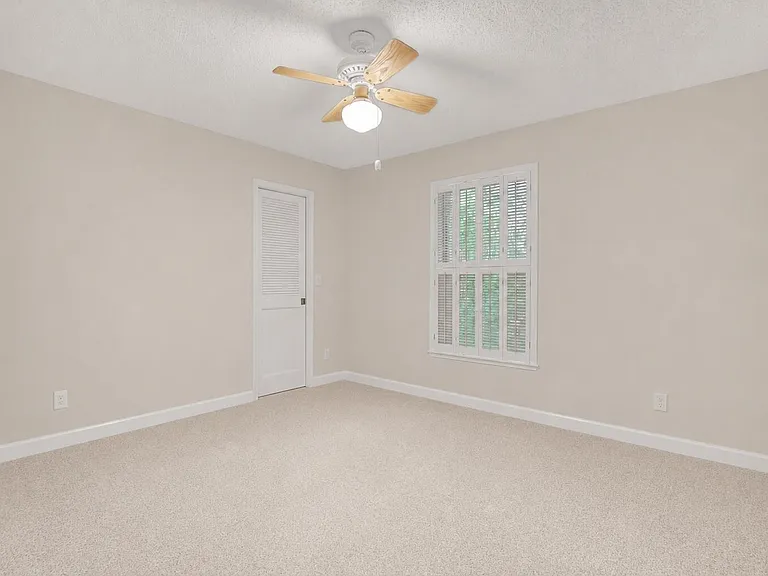5548 Shirley Dr — Photo 20