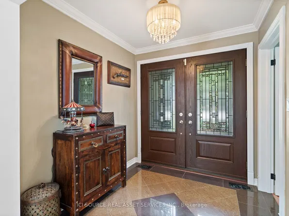 109 Highland Ln, Richmond Hill, ON L4C 3S1