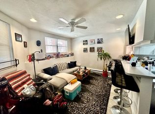 21 Cleveland Pl APT 4, Boston, MA 02113