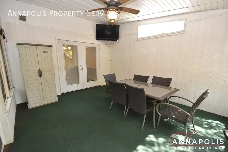 364 Ellenham Ct — Photo 12