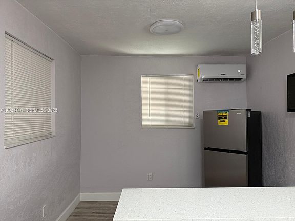 5th image of 4000 NW 195th St #1