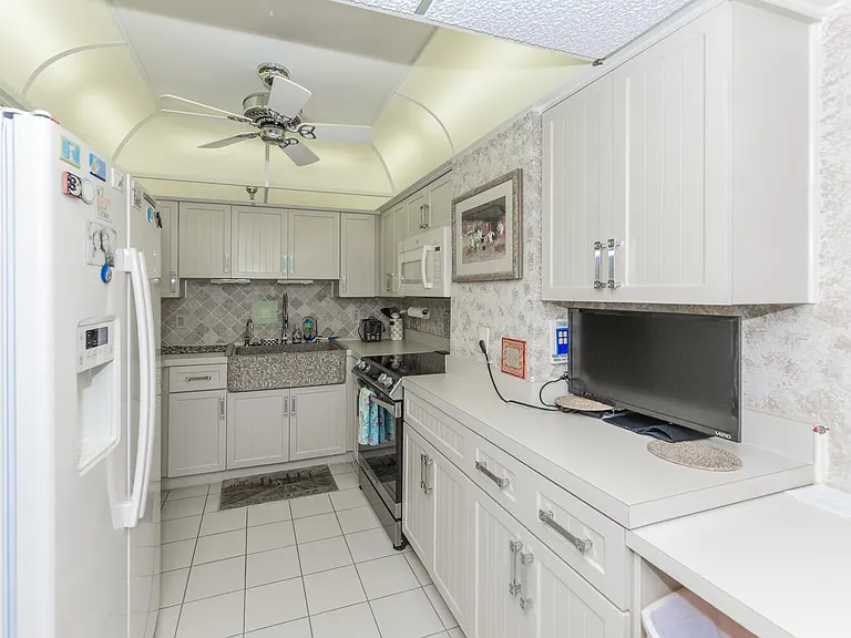 176 Helios Dr #308 — Photo 35