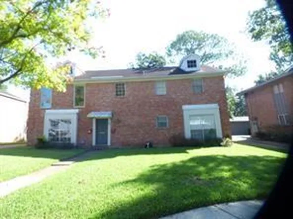 8715 Ilona Ln, Houston, TX 77025
