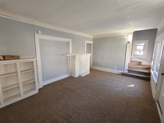 5th image of 978 Delia Ave