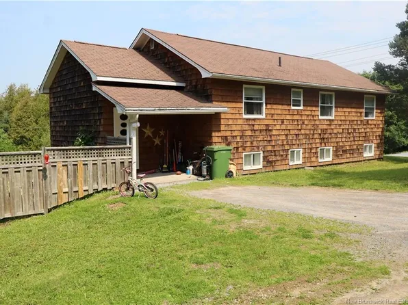 44 Lyden Dr, Quispamsis, NB E2E 4H4