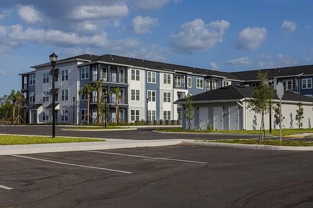 Madison Palms — Photo 39