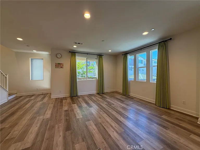 7362 Luminaire Pl — Photo 17