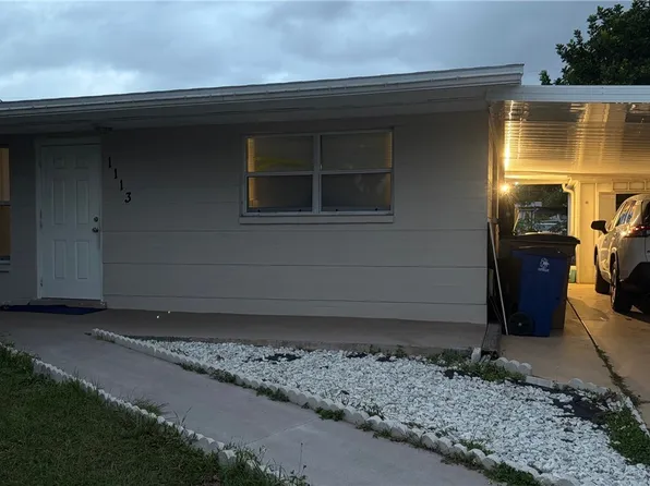 1113 Vineyard Pl, Lehigh Acres, FL 33936