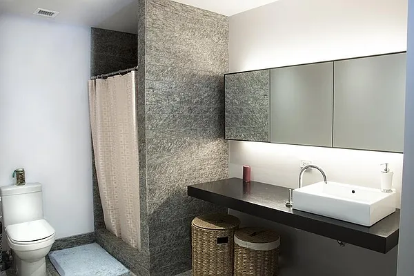 Rented by Keller Williams NYC | media 32