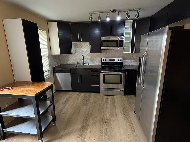 2794 Patrick Henry Dr — Photo 10