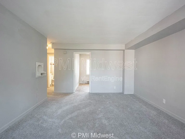 3725 N Sherman Dr #7 — Photo 5