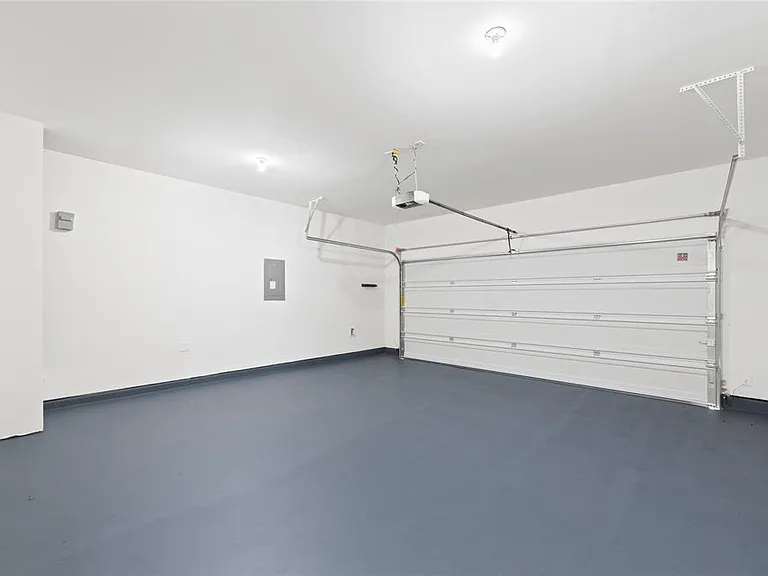 1028 White Birch Ln — Photo 13