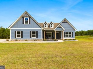 296 Beavers Rd, Grantville, GA 30220