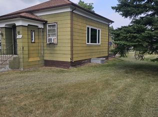 504 Western Ave, Grafton, ND 58237