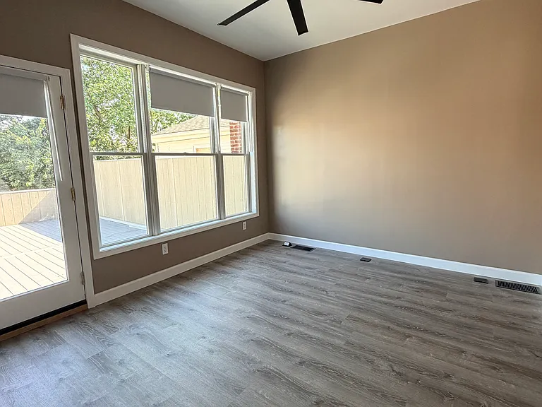 1321 Columbus Ave — Photo 39
