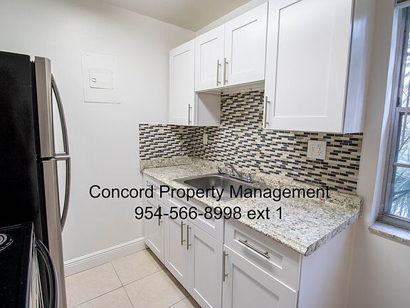 4th image of 1505 SW 2nd St APT 212