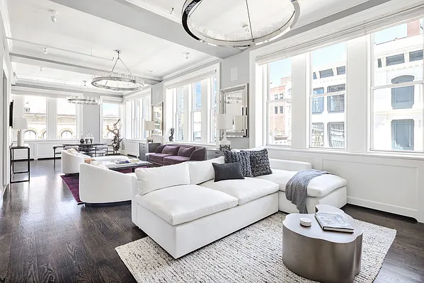 Sold by Compass | media 1