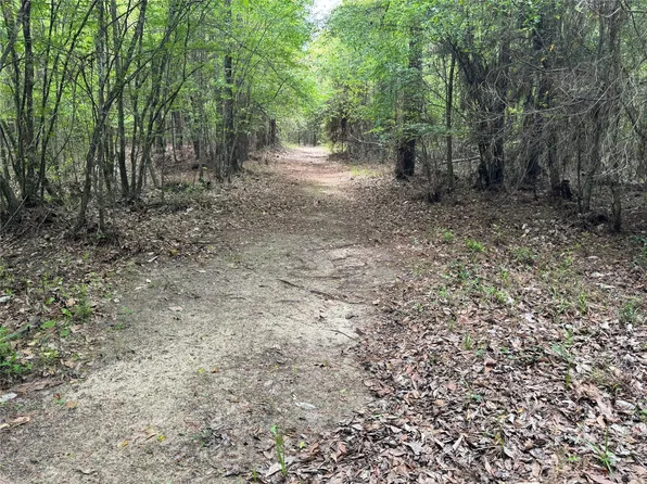 10586 Holland Rd, Kountze, TX 77625