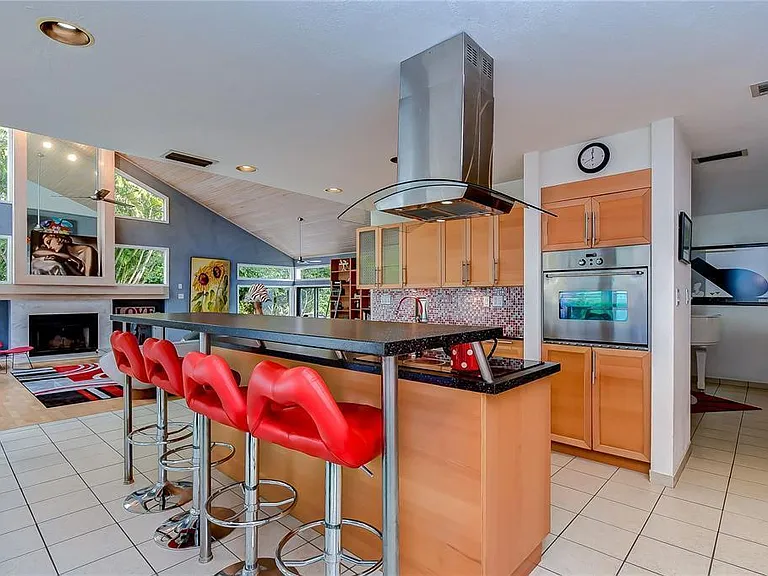 1328 Belcher Dr — Photo 27