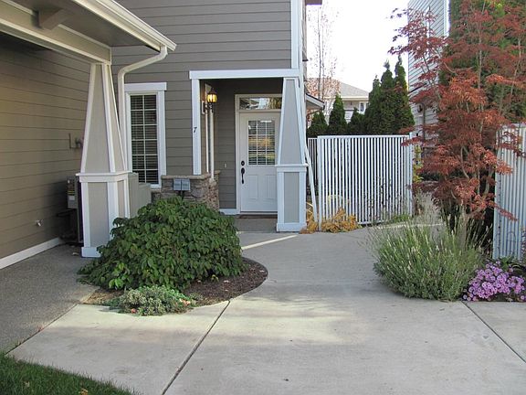 Private entry with patio