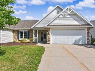 2 Cedar Ln, Elkhart Lake, WI 53020
