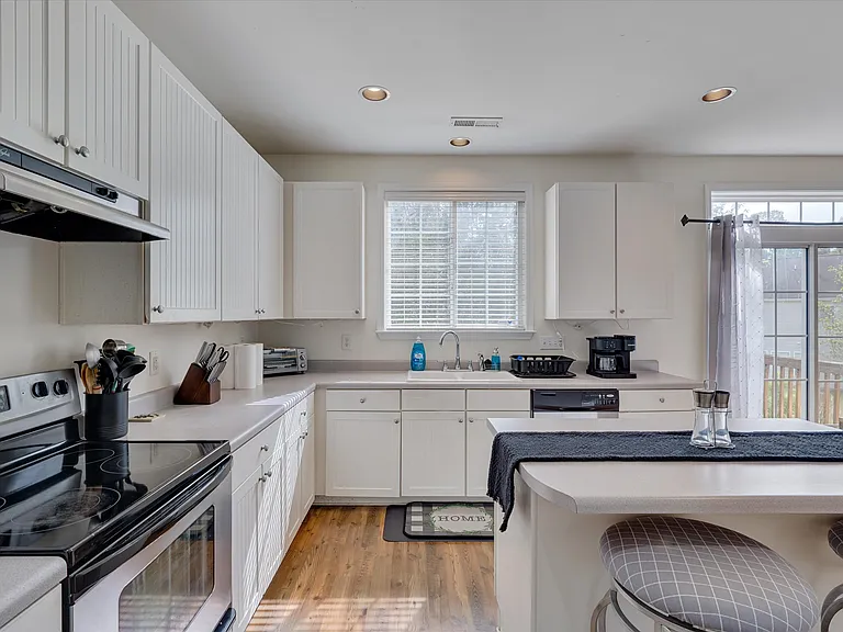 3495 Mackinac Island Ln — Photo 25