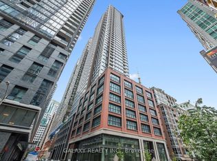 55 Mercer St #1011-C01, Toronto, ON M5V 1H2