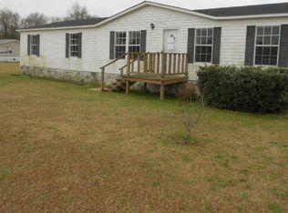 372 E Gate Cir, Norman Park, GA 31771