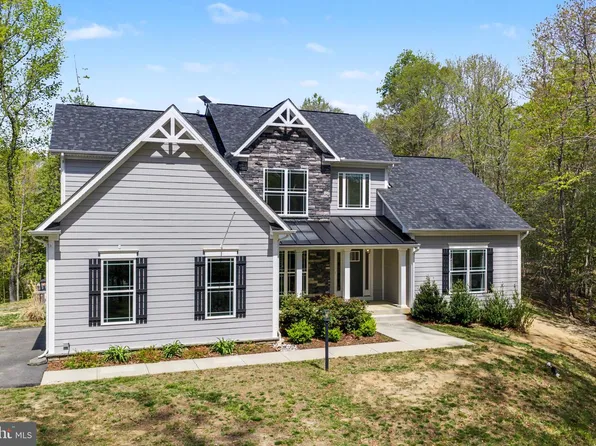 7195 Compass Ct, King George, VA 22485