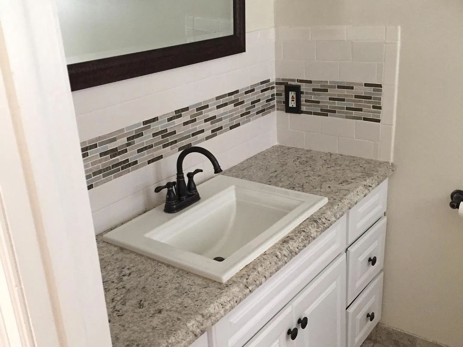 3 bed, 2161 sqft, $2,000 — Photo 4