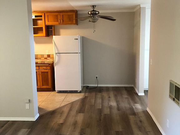 3rd image of 3535 Monroe Ave Unit 10