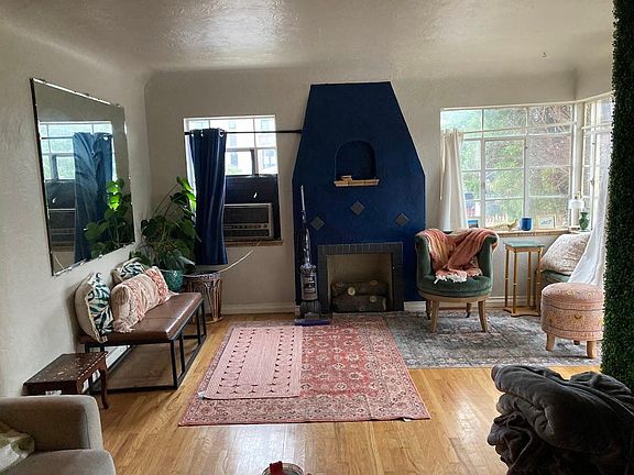 5th image of 1300 N Tennyson St
