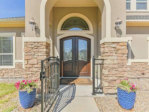 3rd image of 27553 Rio Blanco Dr