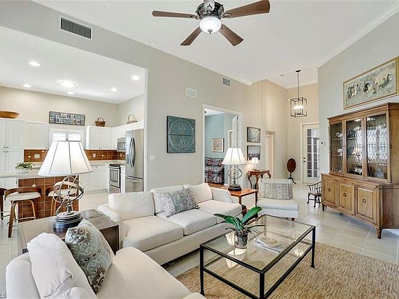 4th image of 1022 Jardin Dr