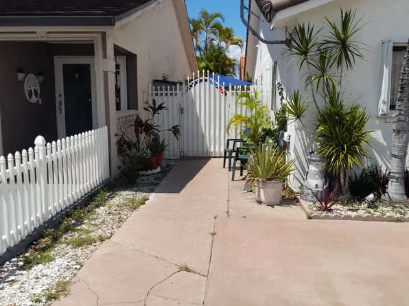 10329 NW 128th Ter, Hialeah Gardens, FL 33018