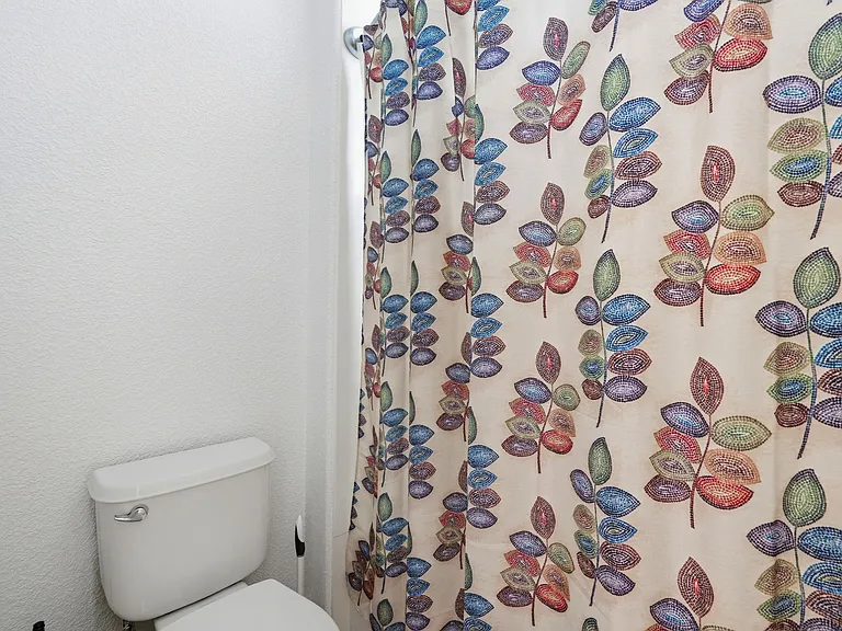 4501 Thoroughbred Ct — Photo 30